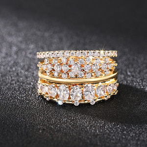Anello Geometrico Multi-Linea per Donne, Elegante Gioiello da Dito per Matrimonio - Product Image 6