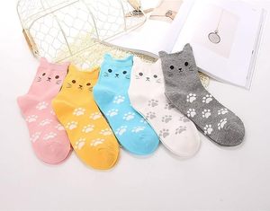 5 pares de calcetines térmicos bonitos de invierno para mujeres, regalos para amantes de los gatos, medias navideñas perfectas para adolescentes, niñas y mujeres divertidas - Product Image 2
