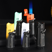 Briquet à triple jet classique à flamme bleue, grand réservoir de carburant visible, molette de réglage de la flamme, support pour cigare, rechargeable au butane, briquet à cigare
