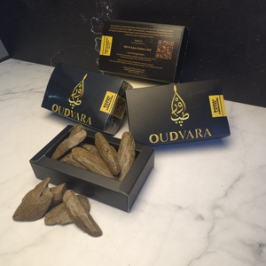 Auténtica y Duradera Corteza de Oudh Sanai Layal Merauqi 5 con Aroma Terroso y Especiado para el Hogar y Rituales Espirituales - Product Image 4
