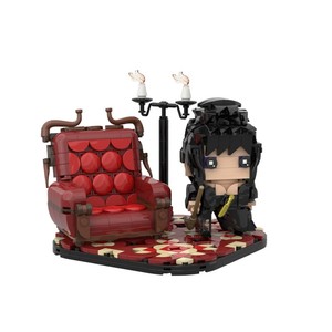 Set di Blocchi da Costruzione del Personaggio Regina Oscura Elvira di Funbuild - Product Image 1