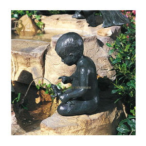 Fábrica estatua de bronce de niño pequeño orinando fuente de agua para la venta - Product Image 2