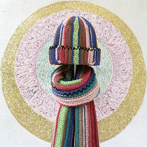 Gorro de punto con lazo y estampado digital de dibujos animados para otoño-invierno 2026, con borlas y contraste de color, diseño de chupete pequeño. - Product Image 2