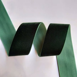 <span class=keywords><strong>Nastro</strong></span> in Velluto Ecologico 100% Poliestere Monofacciale per Decorazioni Natalizie, Rotolo da 1 Pollice - Product Image 4
