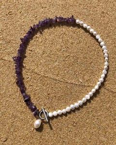 Collier ras du cou minimaliste en perles d'eau douce roses et cristaux, fait main, qualité supérieure, vente en gros - Product Image 5