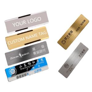 Placas de Identificación Magnéticas Personalizadas de la Mejor Calidad, Etiquetas Metálicas con Nombre para Empleados, Placa de Nombre Magnética para Personal de Hotel con Pin - Product Image 2