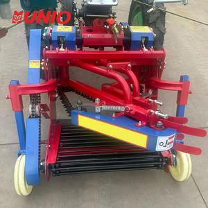 Nouvelle récolteuse d'arachides mini tractée UNIO pour petites surfaces agricoles, faible taux de bris, compatible arachides sèches et humides - Product Image 2