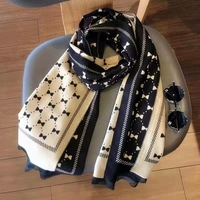 Dernière conception d'excellente qualité noir et blanc couleur assortie écharpe femmes en gros Pashmina châles