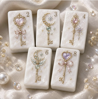 Nouvel ensemble de mahjong de luxe en acrylique et coquille de perle blanche 2026 pour table de jeu, jeu familial d'intérieur, cadeau de fête, style américain