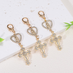 Porte-clés Croix en Métal avec Strass Dorés et Diamants, Breloque Scintillante en Cristal, Croix Religieuse Jésus, Pendentif Crucifix Catholique - Product Image 4