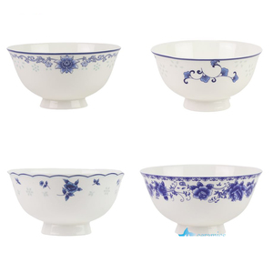RZKX16-H-P-M-K Plato de Arroz de Cerámica Ecológica con Diseño de Plantas Azules y Blancas de Jingdezhen de 4.5 Pulgadas para Uso en Restaurantes - Product Image 1