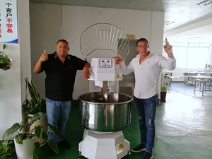 Mélangeur électrique professionnel <span class=keywords><strong>pour</strong></span> pâte et gâteaux, batteur planétaire à spirale économique, neuf, <span class=keywords><strong>pour</strong></span> moulin à <span class=keywords><strong>farine</strong></span> - Product Image 4