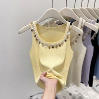 Bralette à bretelles fines de style français ornée de strass pour femmes, idéale pour l'été, design amincissant et rehausseur de silhouette.