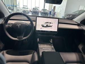 รถยนต์ไฟฟ้า <span class=keywords><strong>Tesla</strong></span> <span class=keywords><strong>Model</strong></span> <span class=keywords><strong>Y</strong></span> รุ่นปี 2024 มือสอง ขับเคลื่อนล้อหลัง พวงมาลัยซ้าย สำหรับส่งออก ขายส่ง FOB NEDC 401-500 กม. 200-250 กิโลวัตต์ - Product Image 6