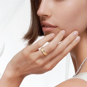 Anillo de Acero Inoxidable de Diseño de Moda <span class=keywords><strong>para</strong></span> Mujer, Anillo de Pareja Personalizado Grabado y Esmerilado, Accesorios de Alta <span class=keywords><strong>Joyería</strong></span> <span class=keywords><strong>para</strong></span> <span class=keywords><strong>Hombre</strong></span> - Product Image 2