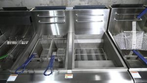 <span class=keywords><strong>Friteuse</strong></span> professionnelle à <span class=keywords><strong>gaz</strong></span> de qualité commerciale OUTE 25L+25L sur pied, 8 brûleurs, 4 paniers, grande capacité pour restaurant - Product Image 4