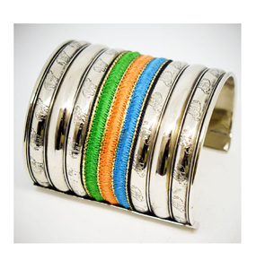 2025 Gold Silver 13mm Narrow Gold Bracelets Wyoming Christmas Gift Hypoallergenic Jewelry Embosses bracelet Casting Gold Plated - Product Image 1