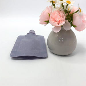 Sachet Doypack à bec verseur avec impression couleur, thermoscellable, anti-fuite et doté d'un bec verseur, pour crème visage, shampoing et soins de la peau - Product Image 3