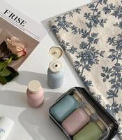 Lot de 3 flacons de voyage ronds portables en PE de qualité supérieure avec bouchon à clapet, contenants vides pour produits de toilette, shampoing, gel douche, lessive