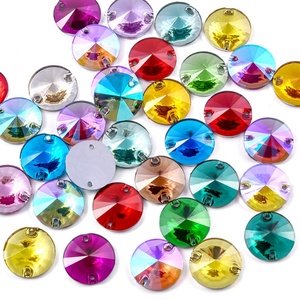 Oleeya Prix de gros Pierres en résine plastique rondes Rivoli 10mm à dos plat, cristaux à coudre pour robes - Product Image 5