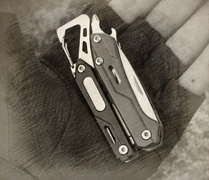 Couteau de poche 9 en 1 multi-usages pour le camping en plein air Pince à bec effilé Multi-tool - Product Image 6