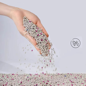 La arena para gatos de fraguado rápido con bajo contenido de polvo natural puro 100% es arena para gatos de bentonita adecuada para gatos y perros - Product Image 4