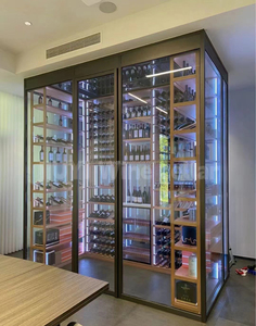 Cave à vin de luxe avec étagère de présentation en acrylique et métal sur mesure, réfrigérateur et armoire de bar intégrés - Product Image 4