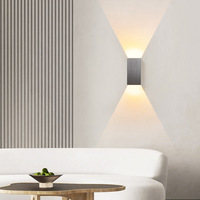 Lampe murale LED carrée blanc chaud pour intérieur, éclairage d'escalier, type applique murale pour lieux humides