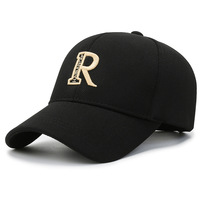 Vente en gros Casquettes de sport unisexes en coton avec broderie de lettres R avec logo personnalisé 6 panneaux Casquettes de baseball respirantes à bord incurvé