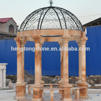 Statue de dame grecque décorative de mariage de jardin extérieur faite à la main en marbre naturel Gazebo de colonne avec toit en métal