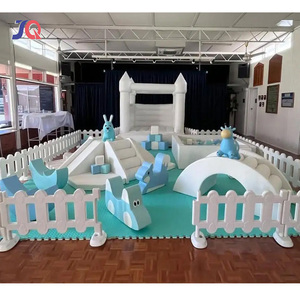 Ensemble de terrain de jeu souple d'intérieur bleu blanc personnalisé en usine équipement de jeu doux pour bébé-Château gonflable fosse à balles pour l'extérieur - Product Image 1
