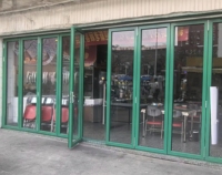 Porte coulissante pliante extérieure moderne haut de gamme personnalisée multicolore avec vue panoramique en alliage d'aluminium