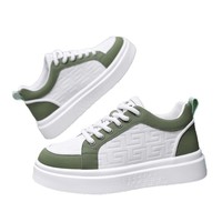 Sepatu kets platform sol tebal pria dengan pola geometris timbul, sepatu jalan kasual bertali, tiga warna