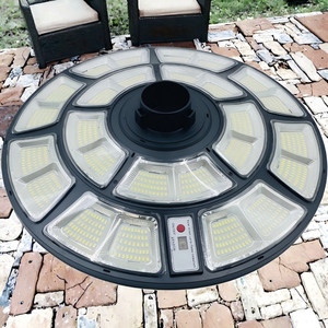 <span class=keywords><strong>Lampe</strong></span> <span class=keywords><strong>solaire</strong></span> LED UFO super lumineuse à 360°, étanche IP67, en ABS, pour jardin, garage, cour - Product Image 2