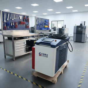 Machine de <span class=keywords><strong>nettoyage</strong></span> au laser à fibre refroidie par eau portative de 1500 W, qualité industrielle, écologique, facile à utiliser, aluminium, pierre - Product Image 4