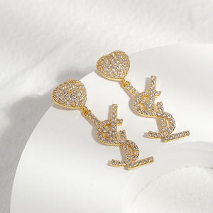 <span class=keywords><strong>Orecchini</strong></span> a Lobo a Cuore <span class=keywords><strong>di</strong></span> Design VSL da <span class=keywords><strong>Donna</strong></span>, Placcati in Oro su Ottone con Zircone a Taglio Princess, <span class=keywords><strong>di</strong></span> <span class=keywords><strong>Marca</strong></span> Famosa all'Ingrosso - Product Image 4