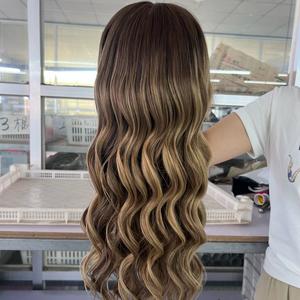 Perruque en dentelle <span class=keywords><strong>HD</strong></span> 13x5 de couleur blonde ondulée balayage européenne, cheveux humains bruts 14A, cuticules alignées de haut niveau, dentelle frontale, dessus en soie - Product Image 5