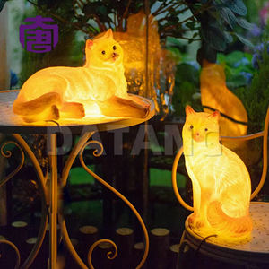 La lampe à motif de jardin orange ajoute une lueur ludique aux parcs, aux rues et aux festivals en plein air. - Product Image 6