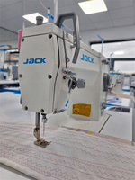 Nouvelle machine à coudre à point droit zigzag à aiguille simple Jack 20U pour coudre des matériaux en coton, polyester et nylon