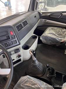 New SINOTRUK HOWO TX Heavy Duty Truck 6X4 11.6L Displacement Tractor Truck Euro 2 8-Speed Manual Transmission 31-40T Left - Product Image 4