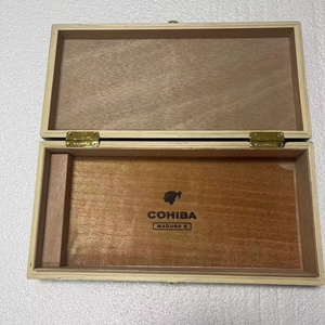 Humidor <span class=keywords><strong>en</strong></span> bois de pin de luxe LCDH universel pour 10 <span class=keywords><strong>cigares</strong></span> avec technologie LCDH, coffret cadeau élégant pour <span class=keywords><strong>cigares</strong></span> - Product Image 5