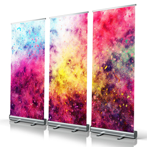 Volantes Verticales Personalizados para Negocios con Soporte Retráctil de Aluminio para Pancartas, Función Portátil para una Publicidad Efectiva - Product Image 1