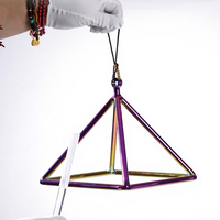Vente en gros de pyramides chantantes en cristal Sound Theray, instruments de guérison sonore des chakras personnalisés, dispositif de méditation en quartz