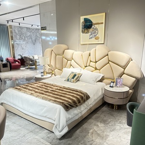 Divano <span class=keywords><strong>Letto</strong></span> Moderno Italiano con Struttura in Legno Massello e Testiera Larga per Camera da <span class=keywords><strong>Letto</strong></span> Principale di Ville e Hotel di Lusso - Product Image 1