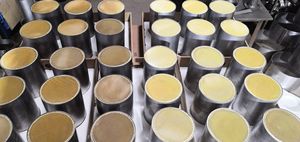 Convertisseur catalytique à trois voies pour Automobile et <span class=keywords><strong>moto</strong></span> avec substrat en nid d'abeille en céramique et catalyseur de support métallique - Product Image 2