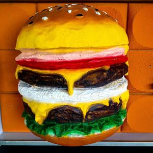 Fast Food ristorante pubblicità 3D grande in fibra di vetro <span class=keywords><strong>Hamburger</strong></span> scultura in resina di <span class=keywords><strong>Hamburger</strong></span> statua incandescente grande <span class=keywords><strong>Hamburger</strong></span> - Product Image 4