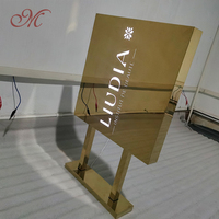 Panneau publicitaire extérieur personnalisé avec boîte aux lettres en métal illuminée en forme de miroir doré