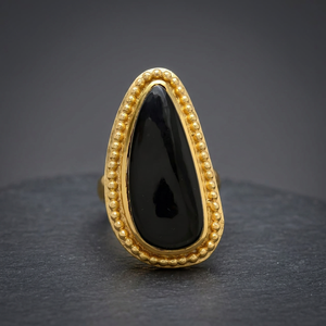 Nouvelle arrivée : bague ethnique en or plaqué or avec pierre précieuse en onyx noir de forme poire pour femmes et hommes - Product Image 3