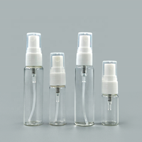 Flacon pulvérisateur à brume fine en verre transparent avec logo personnalisé, petit échantillon de parfum, atomiseur vide rechargeable pour kit de voyage et d'essai