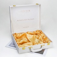 Emballage de boîte-cadeau de luxe personnalisé boîtes de perruque en soie emballage de logo personnalisé boîtes en cuir de peau de crocodile avec poignée et serrure